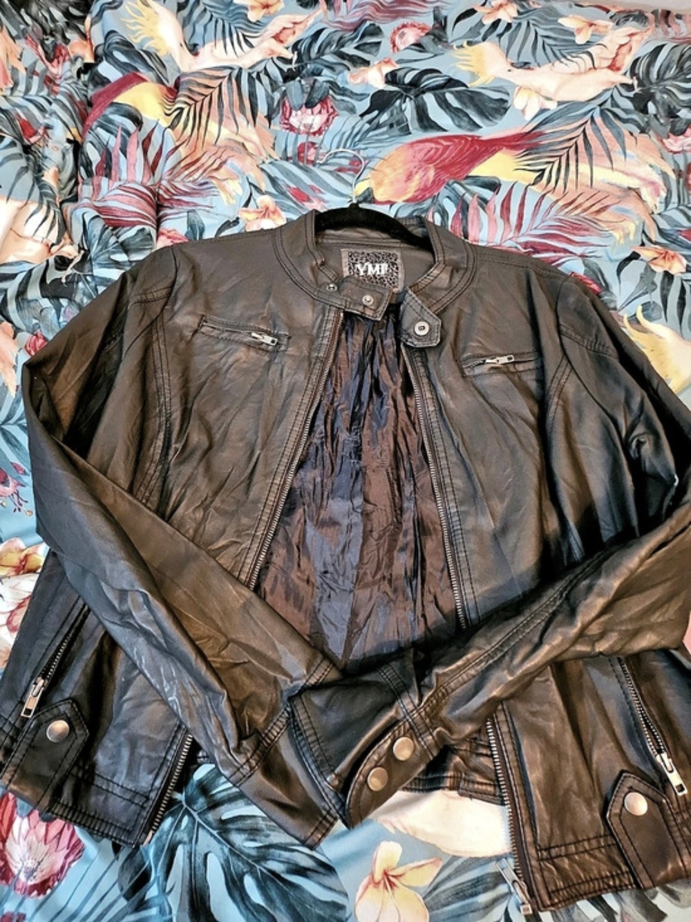 YMI Faux Leather Moto Jacket Black Large Like New